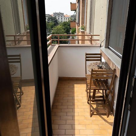 Apartmán Elegante Bilocale In De Angeli - Piazzale Siena Milán Exteriér fotografie