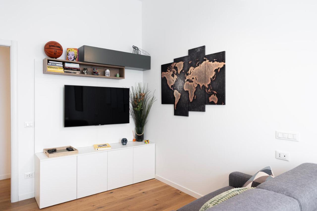 Apartmán Elegante Bilocale In De Angeli - Piazzale Siena Milán Exteriér fotografie
