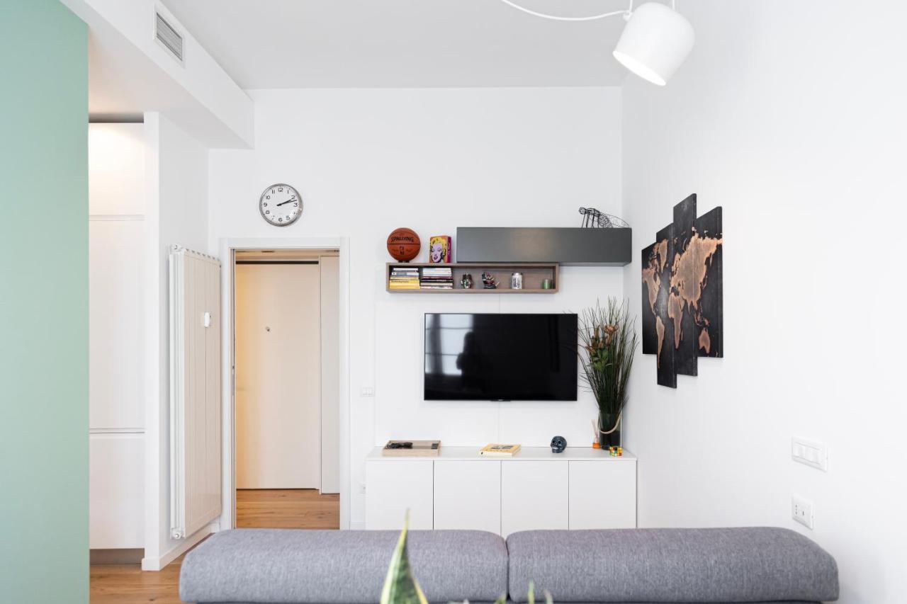 Apartmán Elegante Bilocale In De Angeli - Piazzale Siena Milán Exteriér fotografie